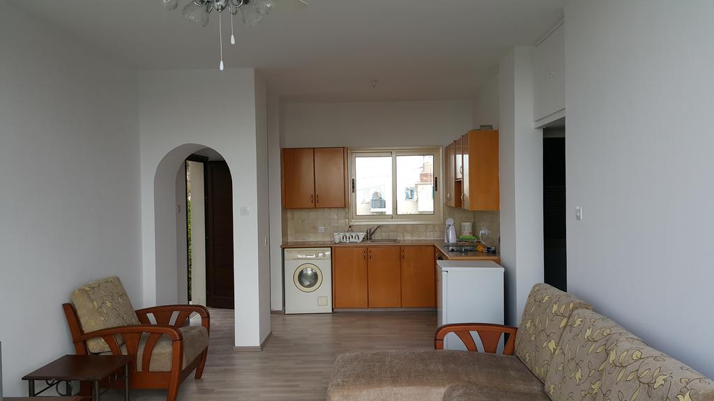 Dalia 5 Apartment Paphos Room photo
